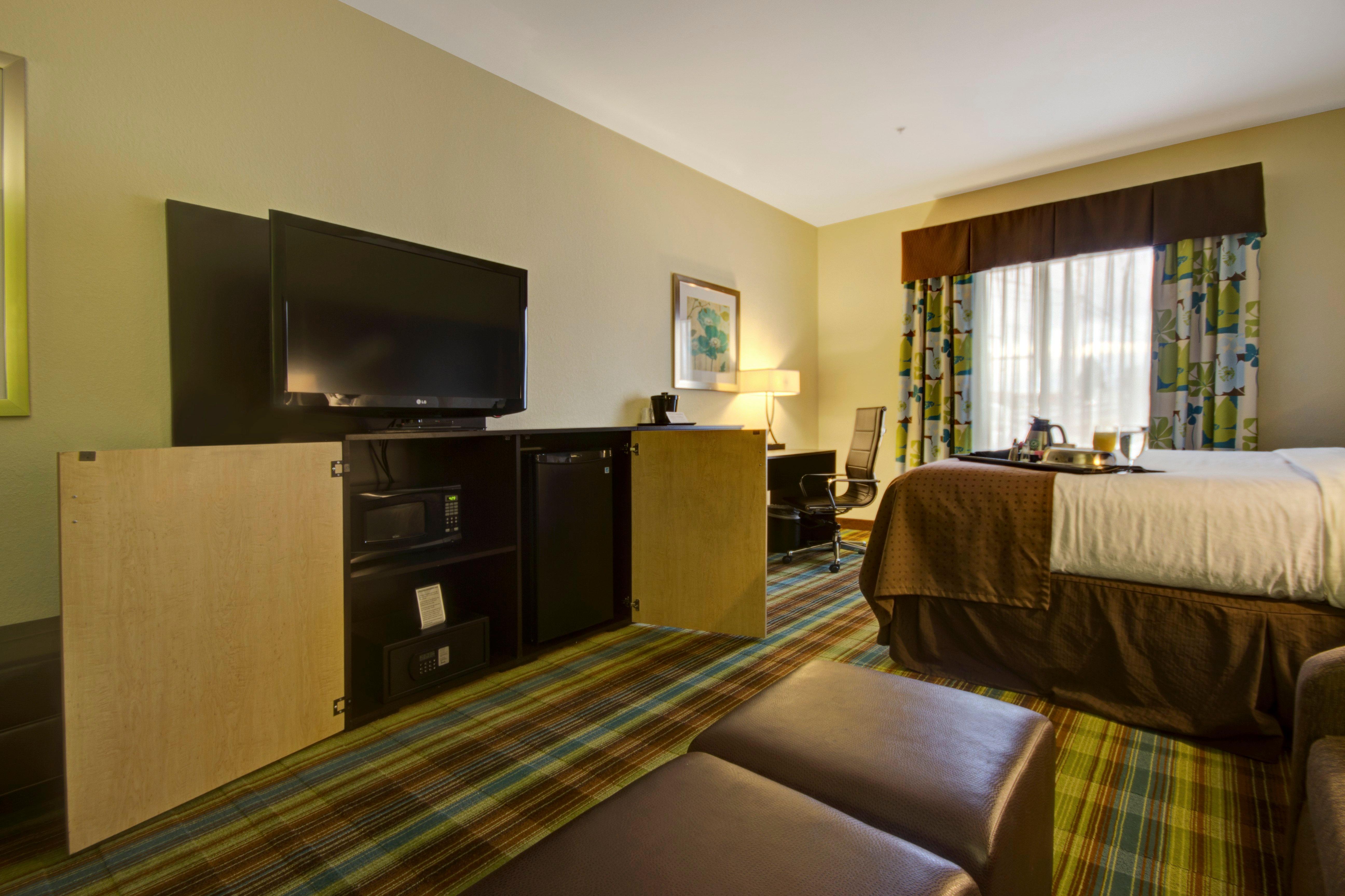 Holiday Inn Christiansburg Blacksburg By Ihg Εξωτερικό φωτογραφία