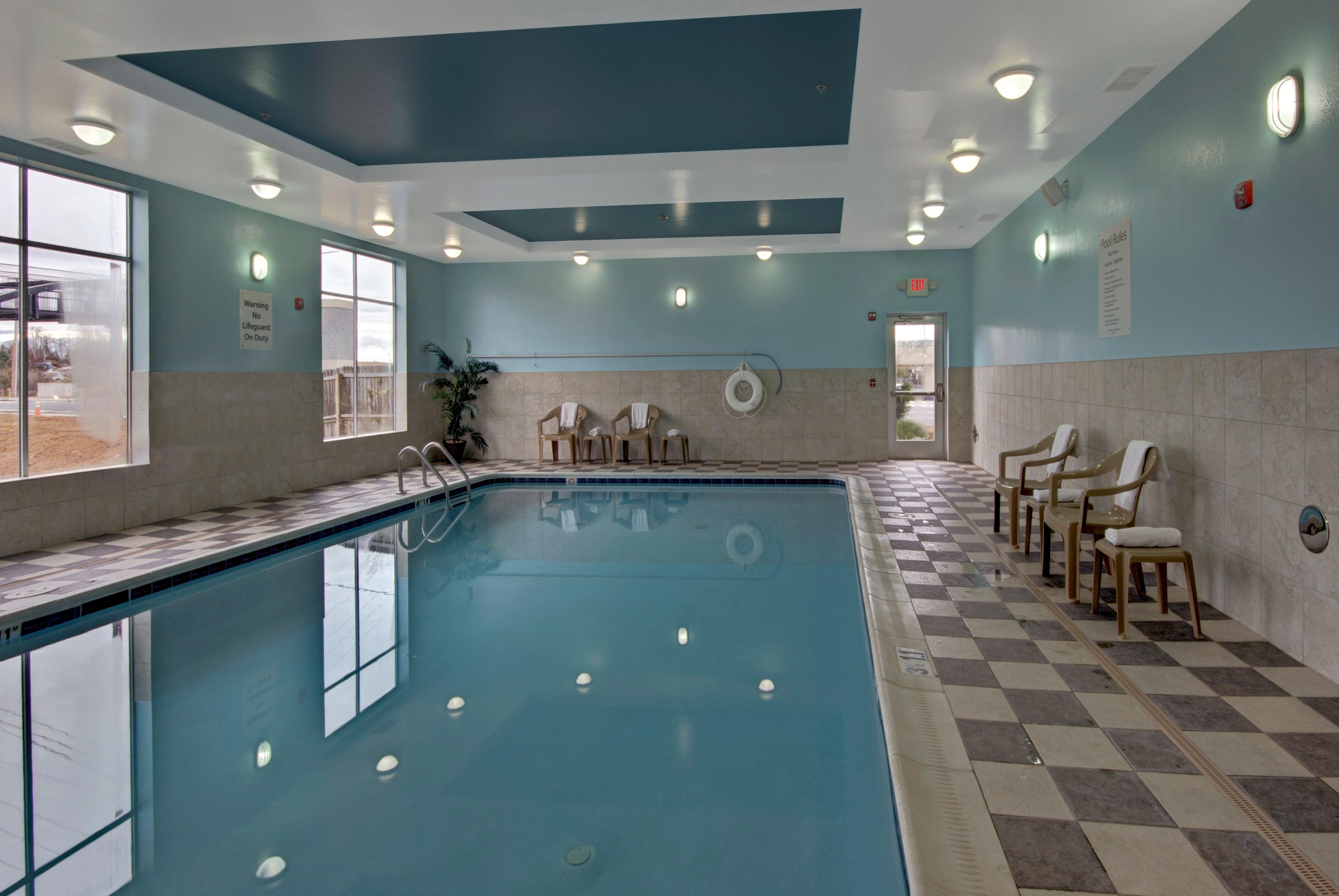 Holiday Inn Christiansburg Blacksburg By Ihg Εξωτερικό φωτογραφία